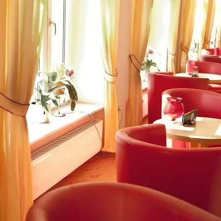 Hotel Stralsund 3* 슈트랄준트