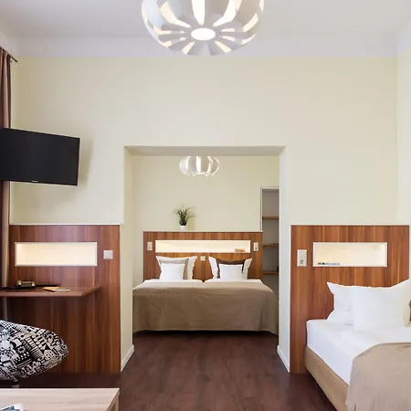 호텔 Hotel Stralsund 3*