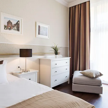 Hotel Stralsund 호텔 3*
