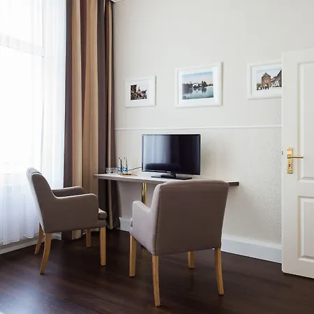 Hotel Stralsund 3* 슈트랄준트