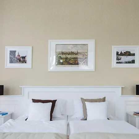 Hotel Stralsund 호텔 슈트랄준트