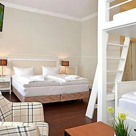 Otel Hotel Stralsund 3*