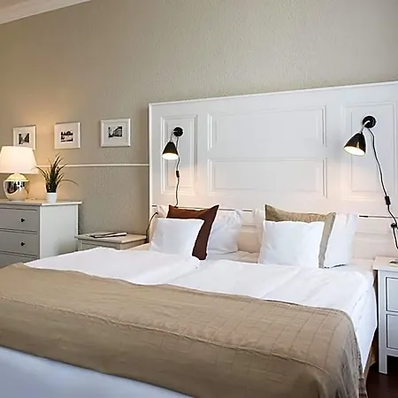 Otel Hotel Stralsund 3*