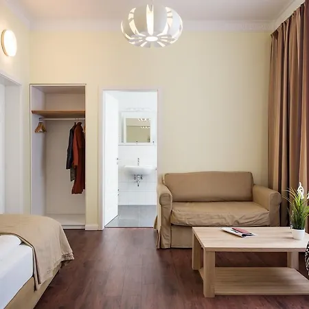 Hotel Stralsund Ξενοδοχείο 2*