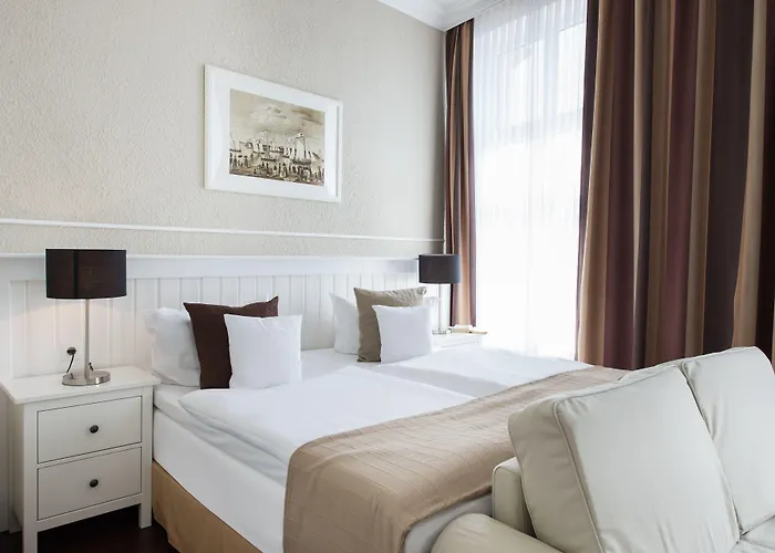 Отель Hotel Stralsund Штральзунд