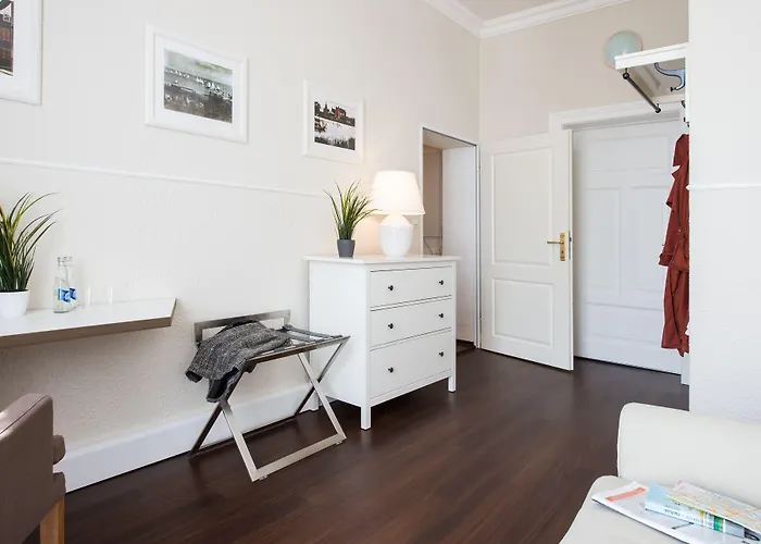 Отель Hotel Stralsund 3*