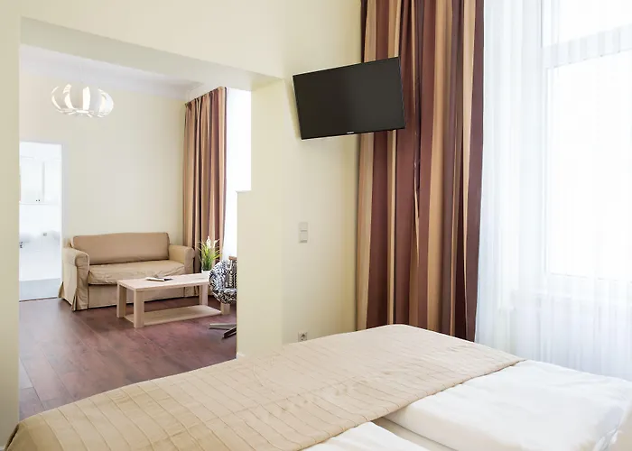 Отель Hotel Stralsund 3*